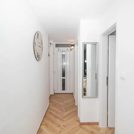 Lola'S Apartment Split Exterior photo